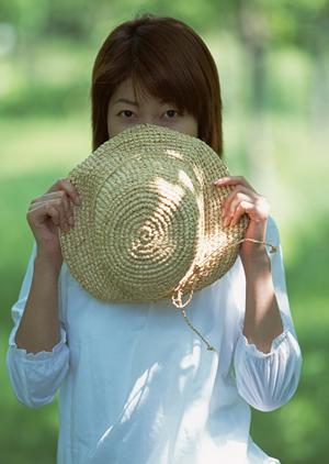 モンベルのダウンジャケット完全ガイド:軽量・機能性・耐久性を徹底解剖!