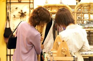 お得なバースでクラt制作がおすすめ