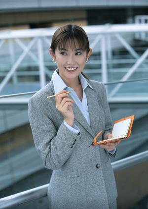 オリジナルトレーナー完全ガイド2025：魅力と選び方のポイント